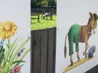 Krystyn Michałowska // Wystawa ilustracji,  na parkanie wybiegu dla kóz. Służewski Dom Kultury.