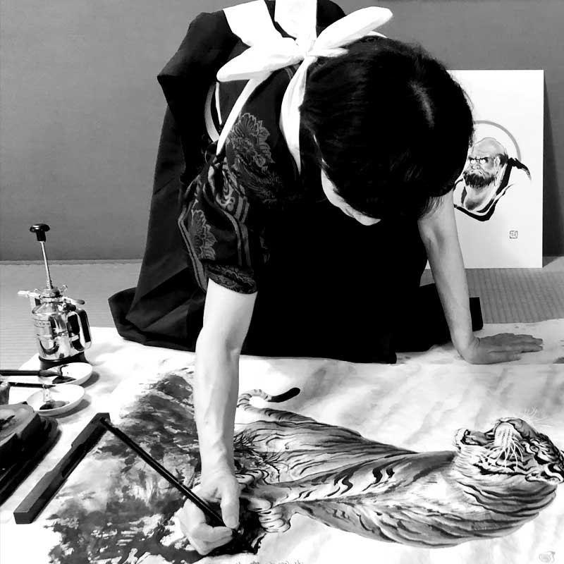 „Suibokuga. Świat czerni i bieli" / wystawa i pokaz malarstwa Ryuka Matsumura 